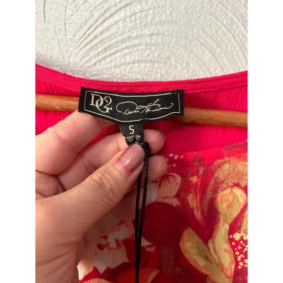 Diane Gilman DG2 Bright Pink Floral Crinkle Short Sleeve Blouse - Size Small NWT - Picture 5 of 10